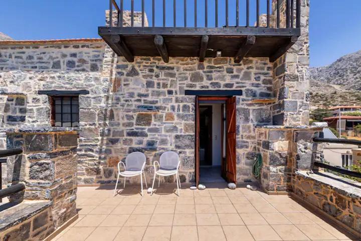 Traditional Stone House By The Sea... Kapetanianá Exterior photo